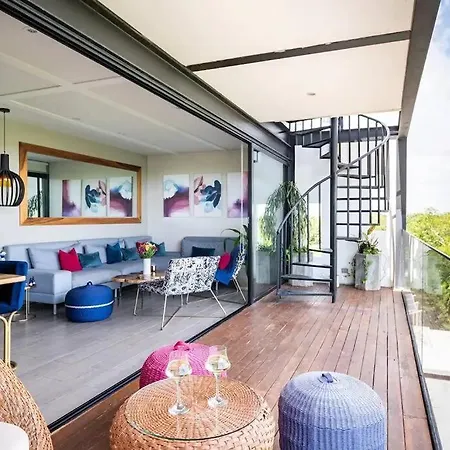 Designer Penthouse - Rooftop Pool & Jungle View